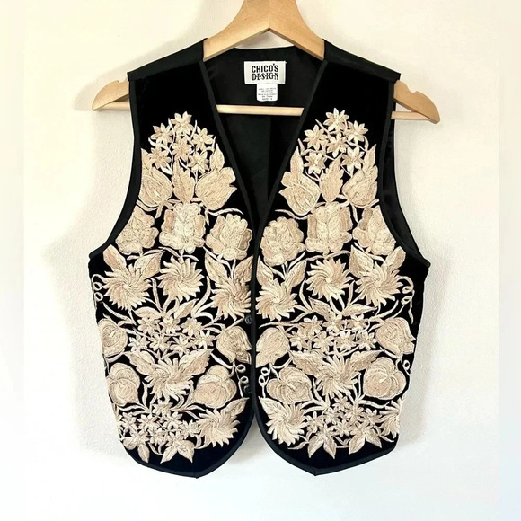 Chico’s Design Vintage Black Gold Embroidered Floral Vest Size Medium - Picture 1 of 8